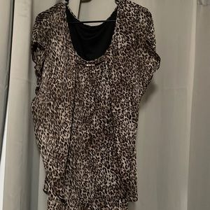 Lightweight leopard blouse